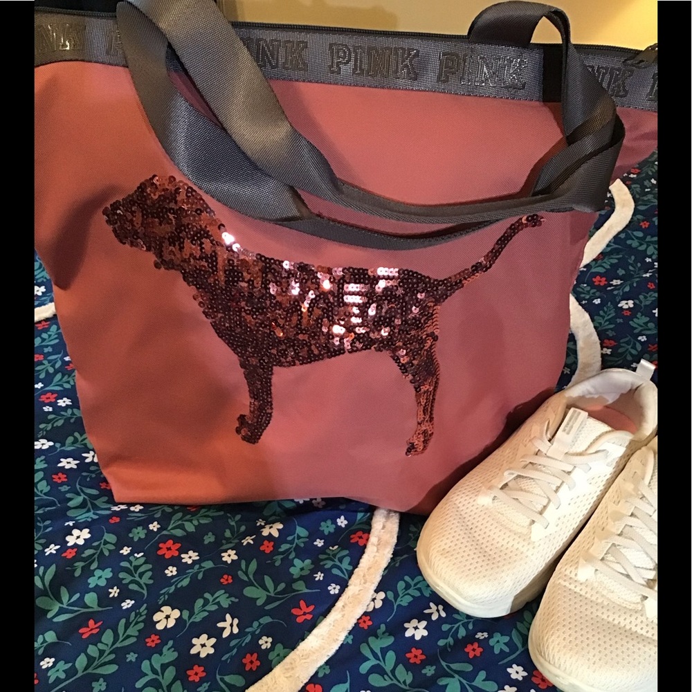 Women’s PINK Victoria’s Secret nylon bag with dog appliquéd in sequins